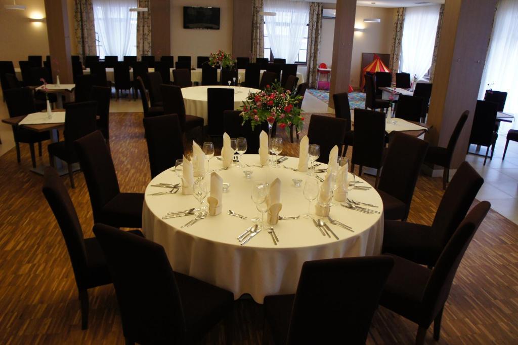 Hotel Camelot Szczawno-Zdroj Εξωτερικό φωτογραφία